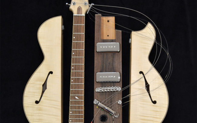 Guitare Osiris, Guitare Voyageuse et Modulaire - réalisée par Hervé BERARDET Artisan Luthier, atelier Guitare et Création - Osiris en bagage © 2020 / Hervé BERARDET Artisan Luthier - Atelier Guitare et Création / Tous droits réservés